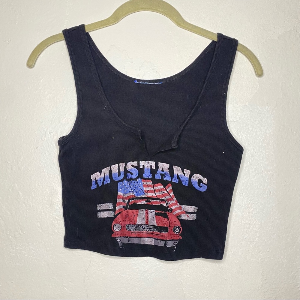 Mustang Crop top